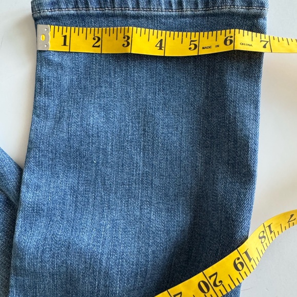 Lee Regular Fit Jeans, Straight Leg, 6, 26 Inseam…Like New - Picture 4 of 6